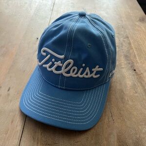 3/$60 NEW Titleist Pro V1 Hat
